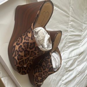 BRAND NEW Jessica Simpson Cheetah print Wedges